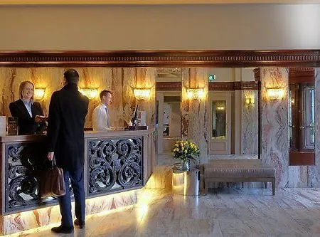 Boutique 4*