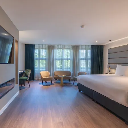 Boutique 4*